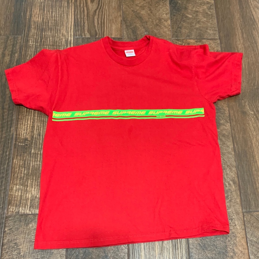 Supreme men’s t shirt